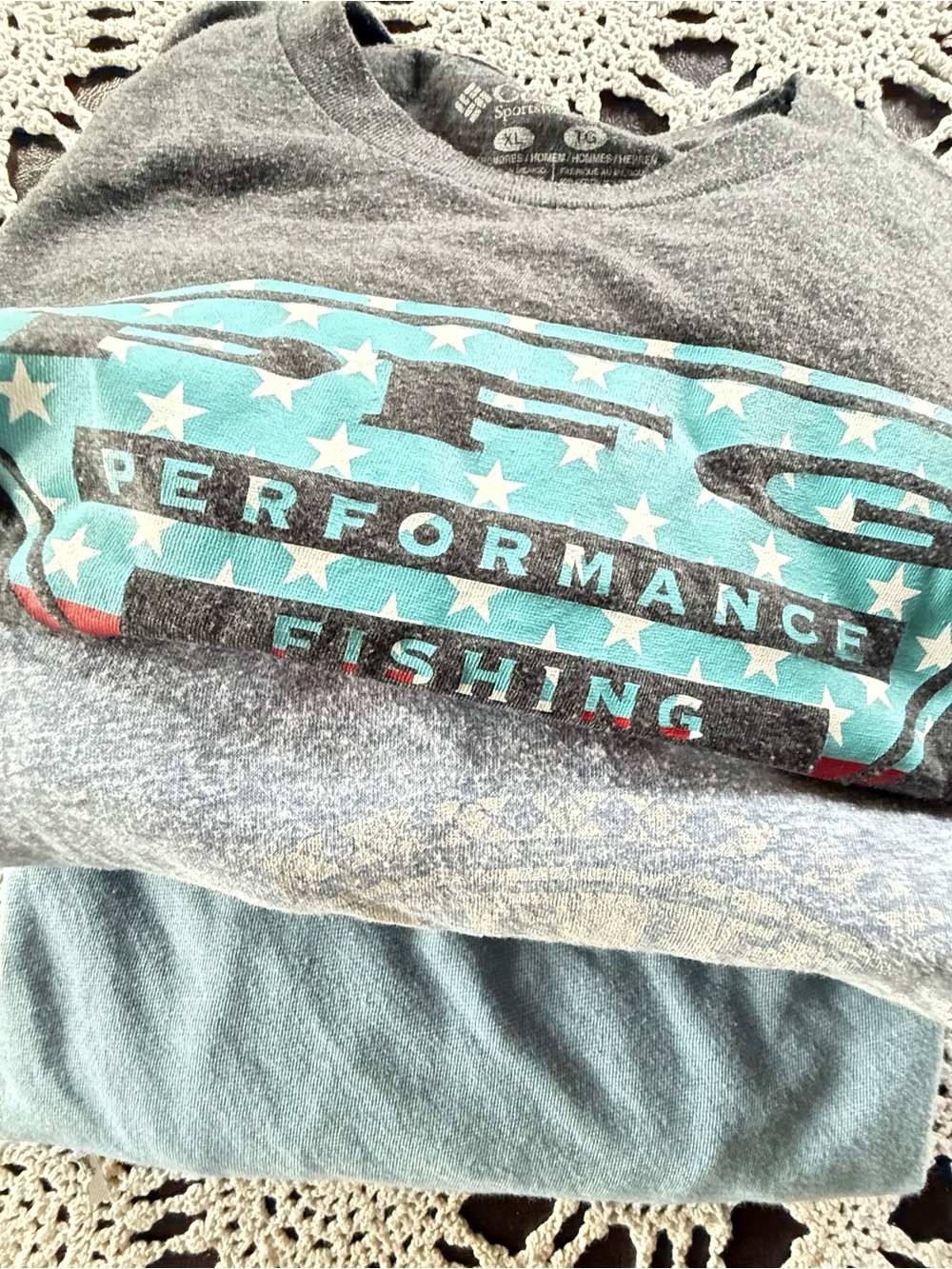Set of 3 Men's Summer Tees
Shirts XL.